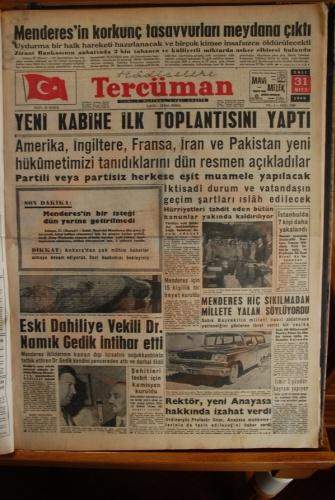 27 Mayıs 1960 Gazete Manşetleri