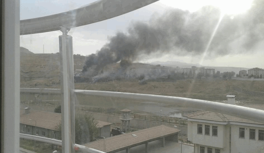 Cizre'de bombalı saldırı görüntüleri