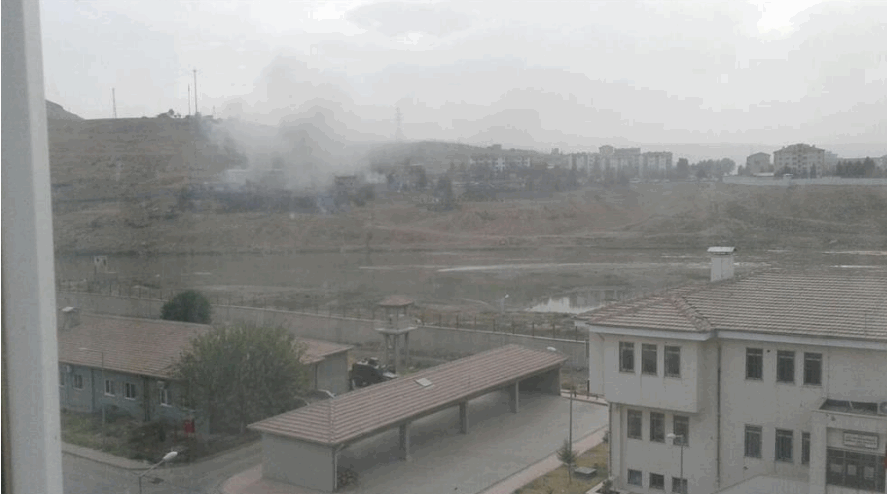 Cizre'de bombalı saldırı görüntüleri