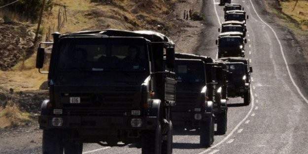 Diyarbakır'da askeri konvoya saldırı: 21 asker yaralı