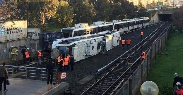 İzmir metrosunda kaza