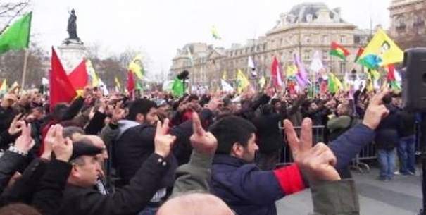 Fransa'da PKK'lılardan camiye çirkin saldırı