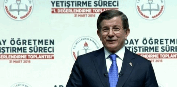 Başbakan Ahmet Davutoğlu Aday Öğretmen Yetiştirme Süreci değerlendirme toplantısında konuştu