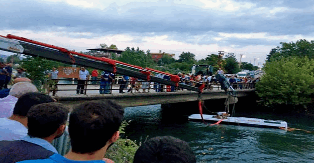 Osmaniye'de 14 öğrencinin öldüğü kaza anı kameralarda!