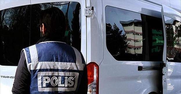 İzmir'de 'Darbeci askere direnmeyin' diyen başkomiser tutuklandı
