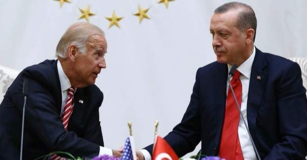 Joe Biden'ın beden dilinin anlamları