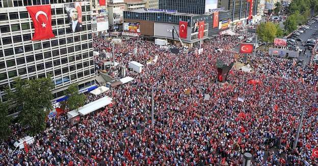 Ankara Kızılay Meydanı'nın ismi değişti