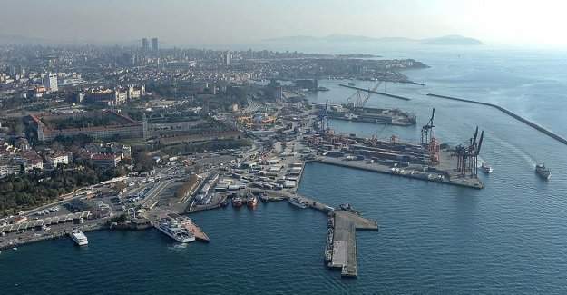 İzmir ve Haydarpaşa limanlarında TL'ye geçildi