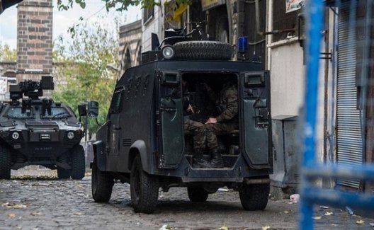 Diyarbakır'da 12 mahallede sokağa çıkma yasağı sona erdi