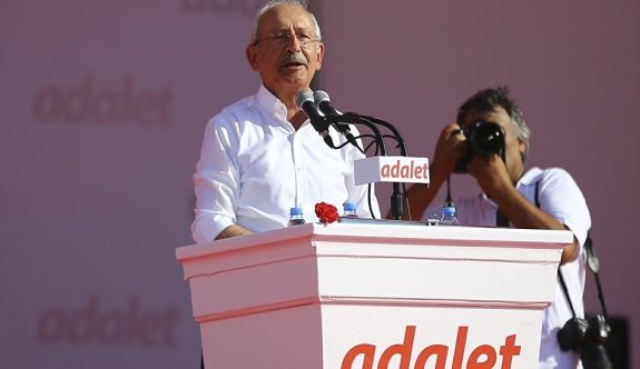 Kılıçdaroğlu, Adalet Mitinginde 10 maddelik bildiri okudu