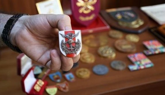 Bit pazarından Genelkurmay Başkanı madalyaları çıktı