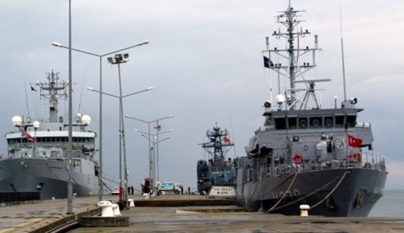 NATO savaş gemileri Türkiye'ye geldi