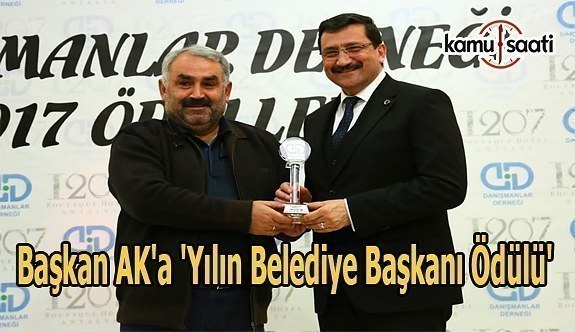 Başkan Ak'a 'Yılın Belediye Başkanı Ödülü'