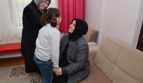 İstanbul Valisi Vasip Şahin’in eşi Şeyma Şahin, Galip Öztürk Çocuk Evlerini ziyaret etti