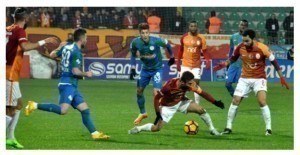 Galatasaray'da puan kaybı devam ediyor